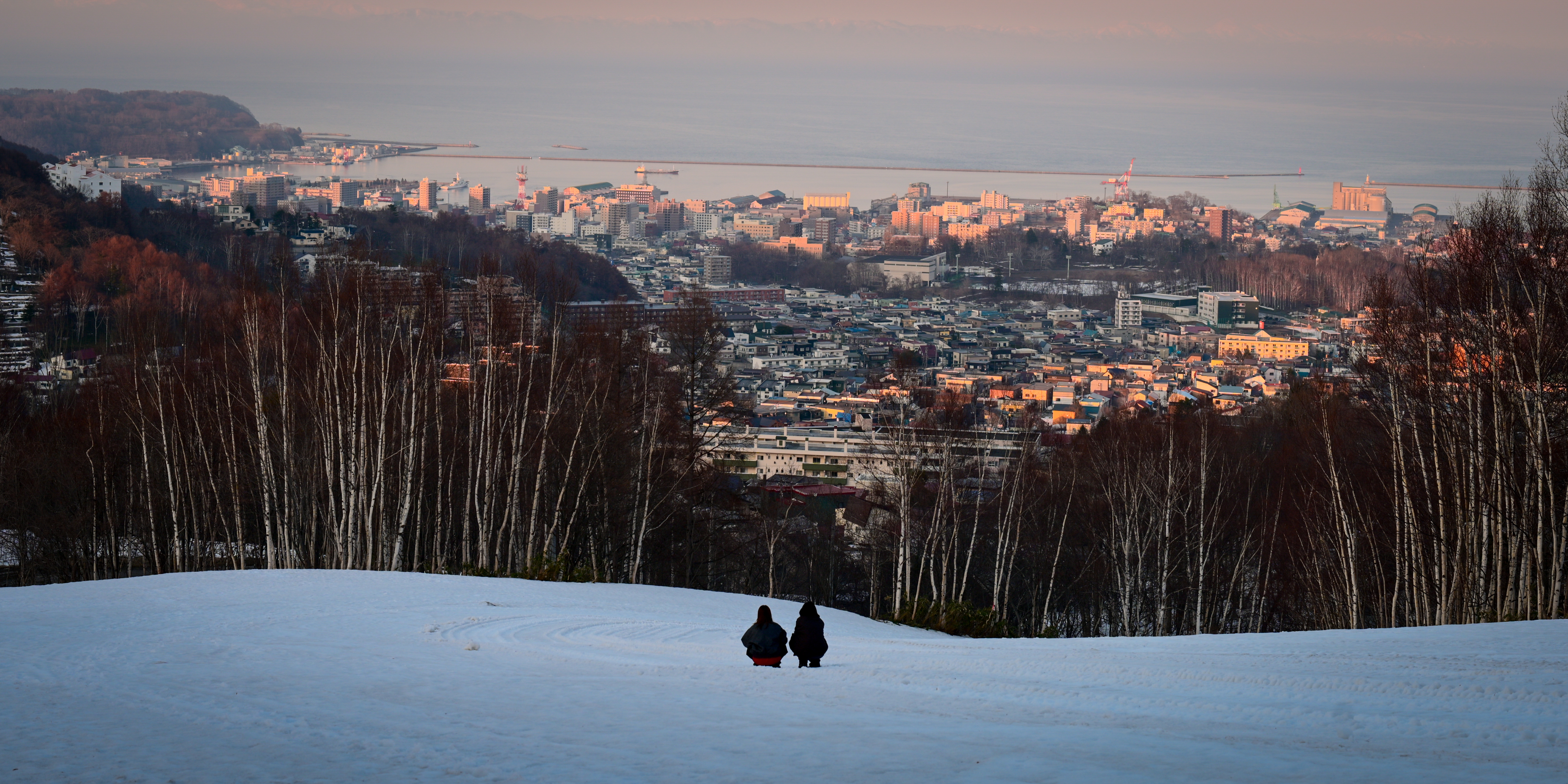 The Snow, the Town, the Sea, and the Distance Between Us，拍攝於日本・小樽